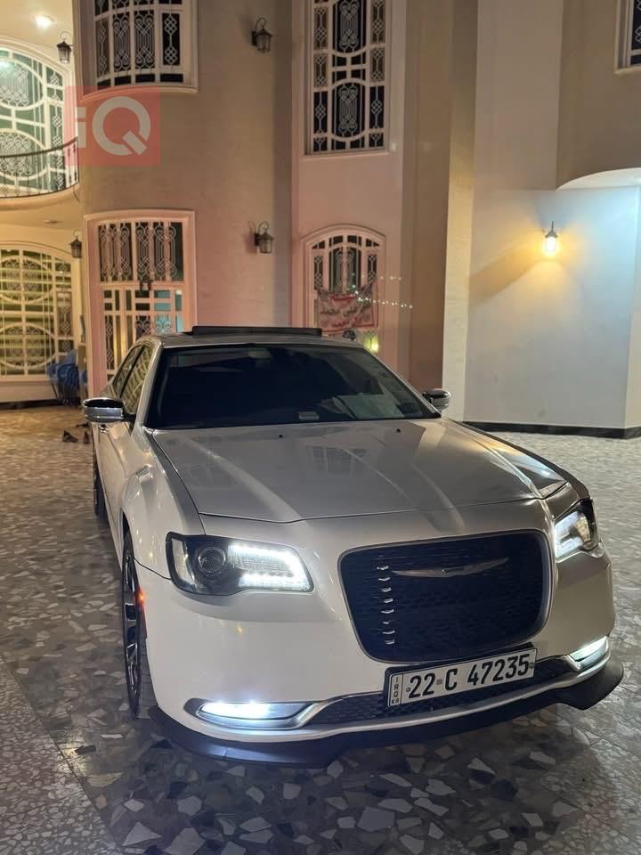 كرايسلر 300
